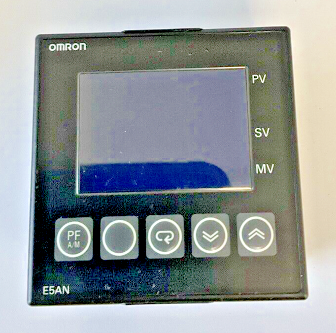 OMRON E5AN-Q3HT-N TEMPERATURE CONTROLLER 240VAC 50/60HZ 10VA