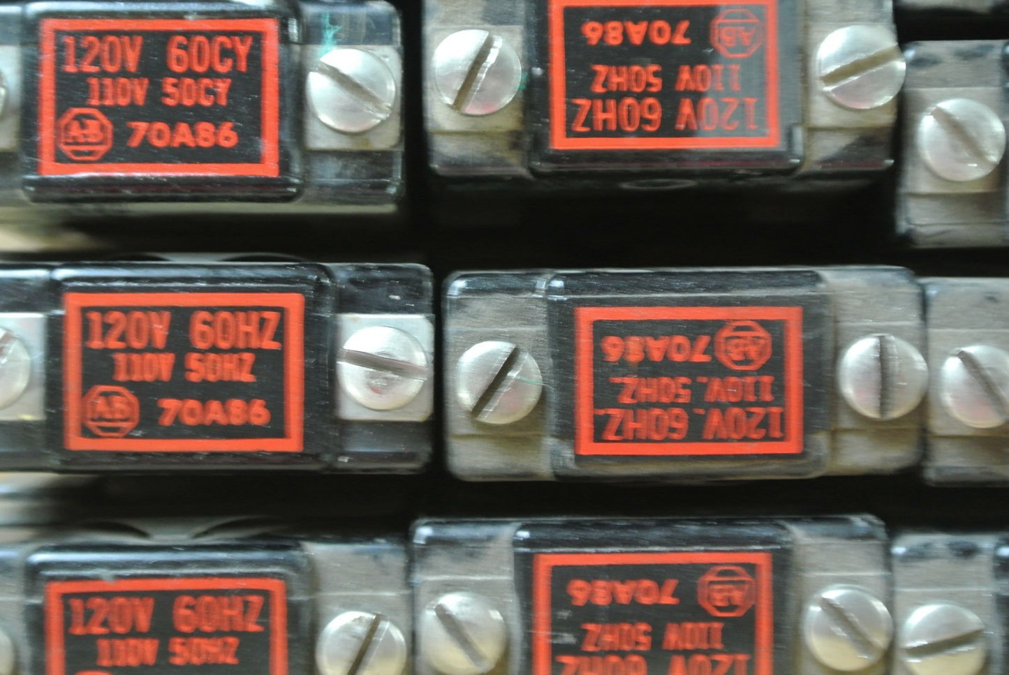 ALLEN-BRADLEY 70A86 COIL SIZE 0 Ser. K 120V / 60Hz, 110V / 50Hz - LOT of 10 NEW