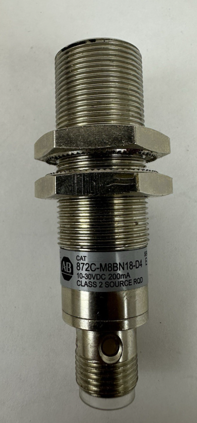 Allen-Bradley 872C-M8BN18-D4 /Ser. E Inductive Proximity Sensor 10-30 VDC