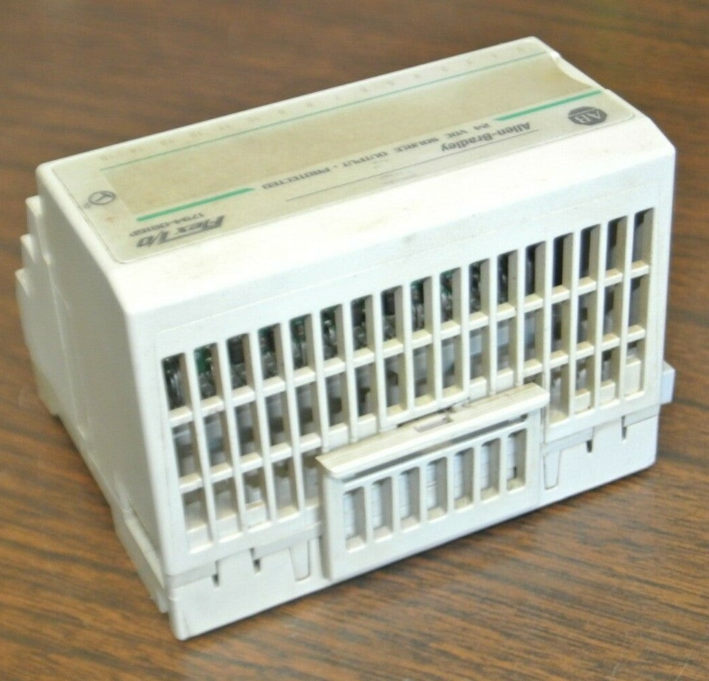 ALLEN-BRADLEY 1794-OB16P 24V SOURCE OUTPUT MODULE  w/ 1794-TB2 BASE / TERM BLOCK