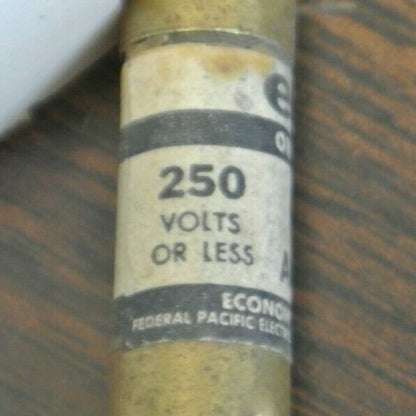 LOT of 8 / ECONOMY / ECO / FPE MOL-6 MIDGET FUSE / 6A / 250V