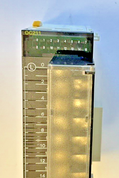 OMRON CJ1W-OC211 OUTPUT UNIT MODULE 250VAC