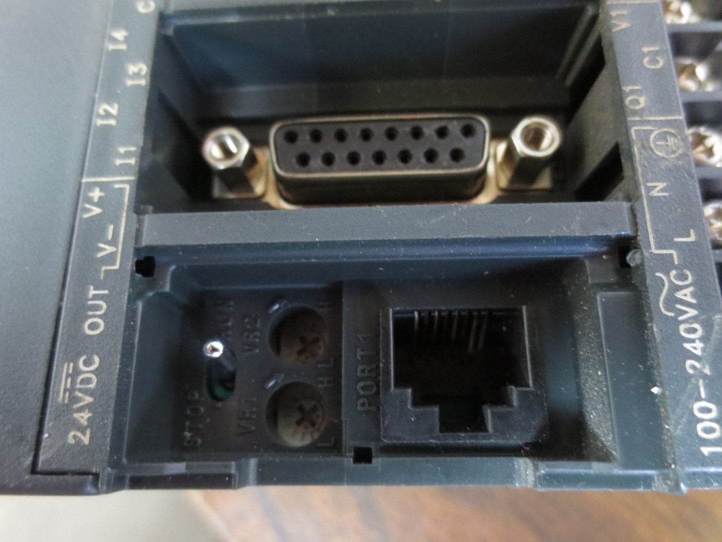 GE FANUC IC200UDR005-BG VERSAMAX MICRO CONTROLLER 24VDC