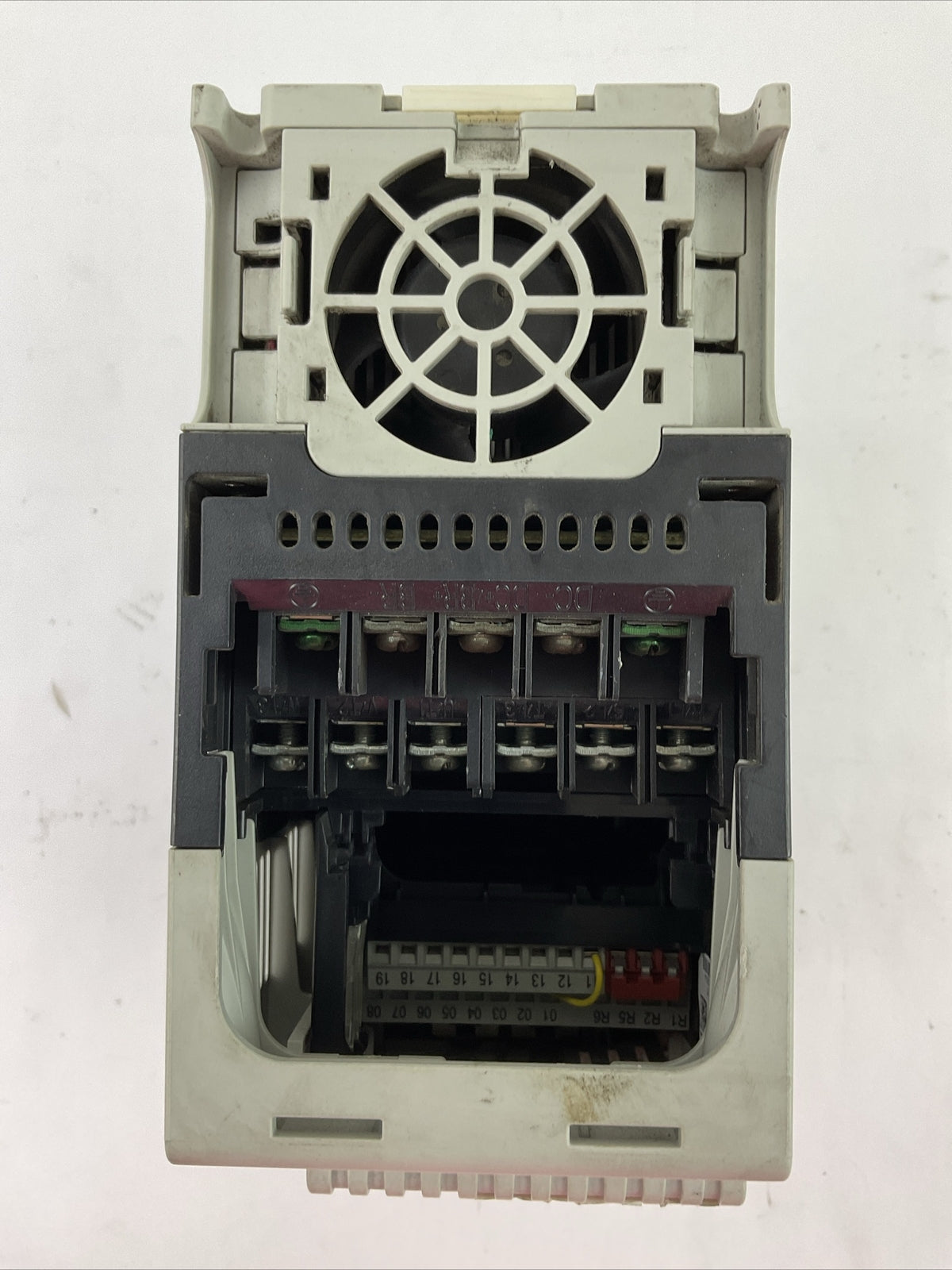 ALLEN BRADLEY 25B-D010N114 AC DRIVE FRN 1.003 SER A OUTPUT 0-460VAC