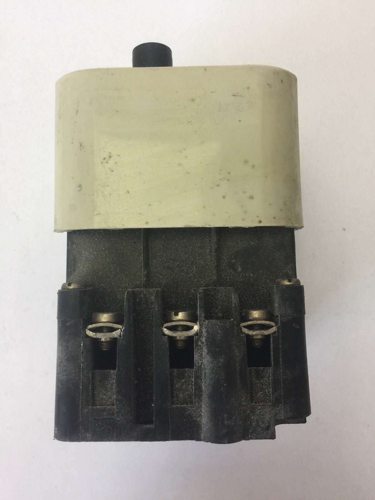 KLOCKNER MOELLER PKZM3-4-U-NA MANUAL MOTOR STARTER 550/600VAC 40HP 2.2-3.8A