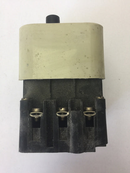 KLOCKNER MOELLER PKZM3-4-U-NA MANUAL MOTOR STARTER 550/600VAC 40HP 2.2-3.8A