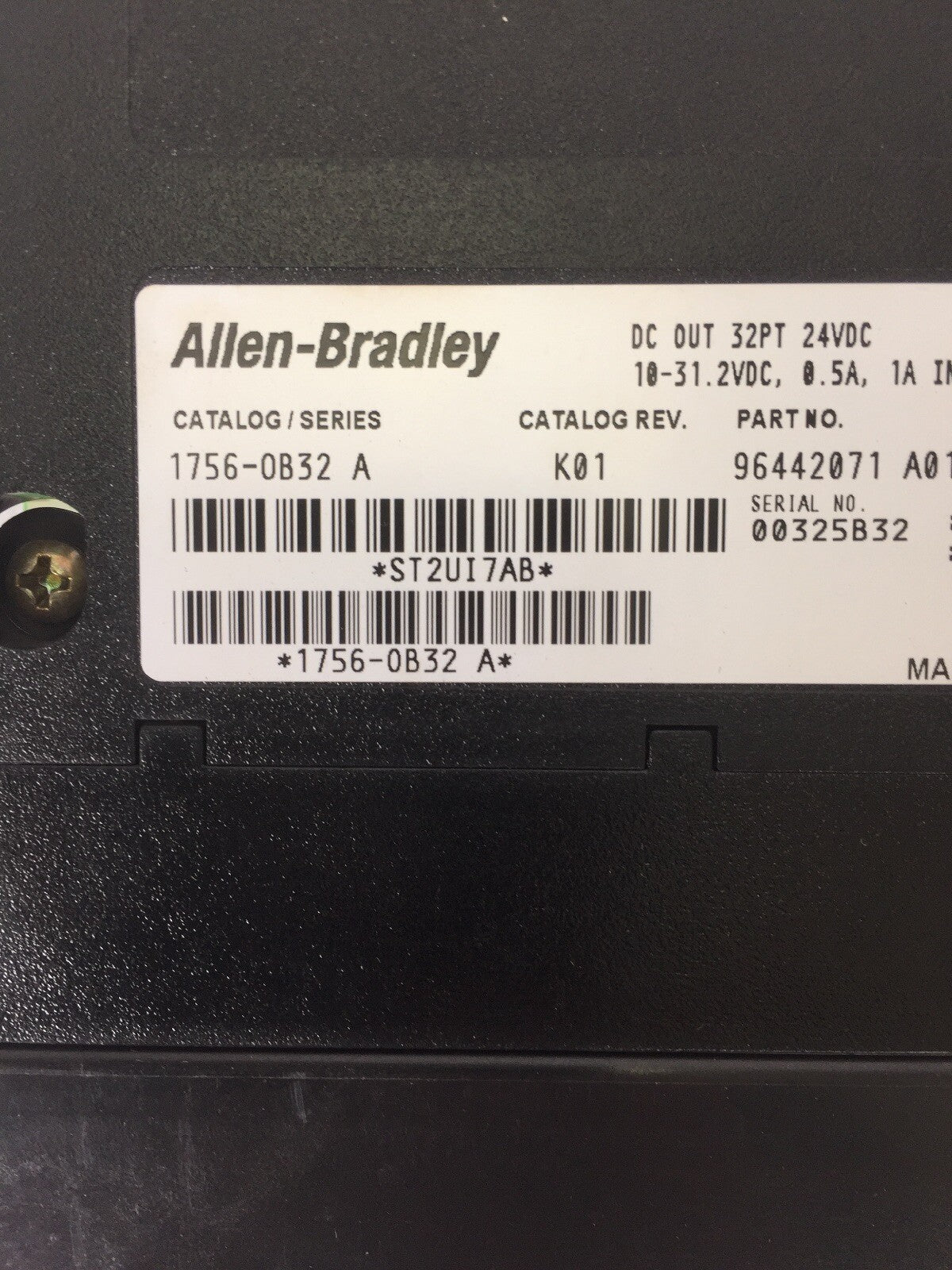 ALLEN BRADLEY 1756-0B32 DC OUTPUT SER A  REV K01 DC OUT 32PT 24VDC