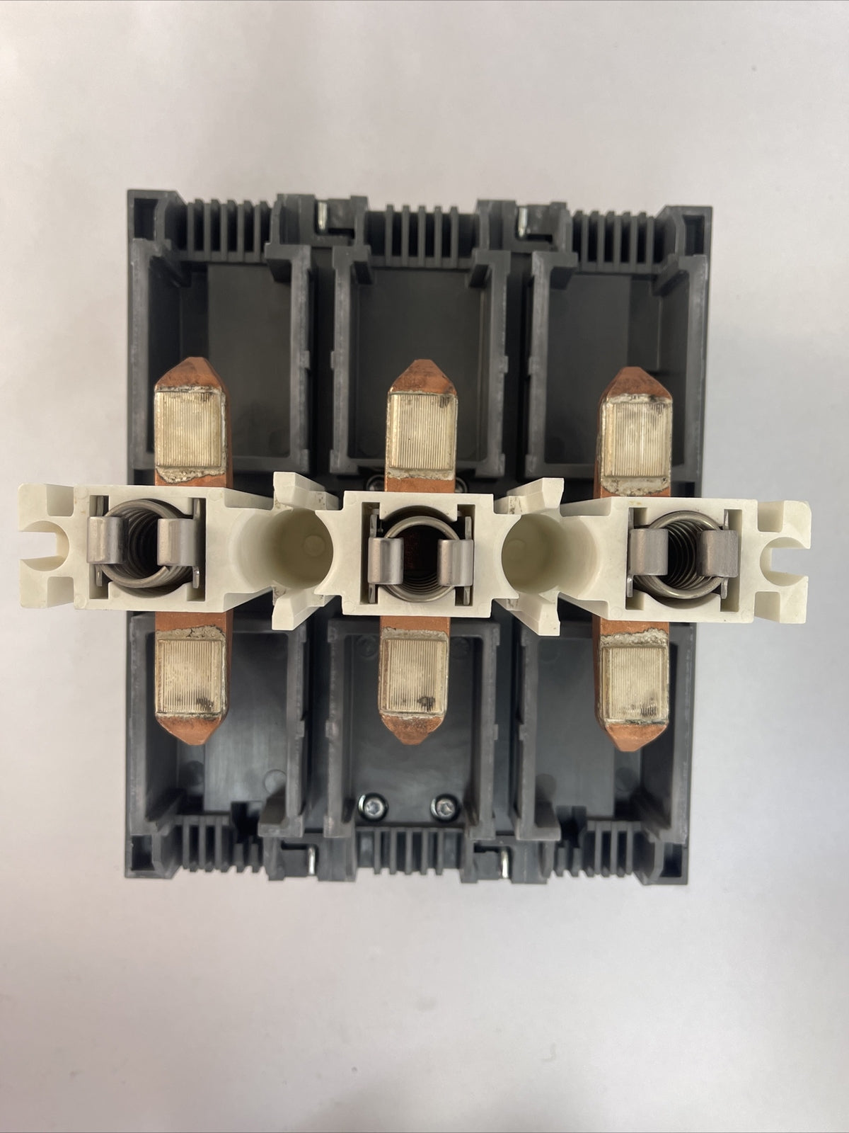 ABB AF400-30 CONTACTOR 600VAC 400HP 3PH 3POLE 550A COIL 100-250VDC 50-60hz