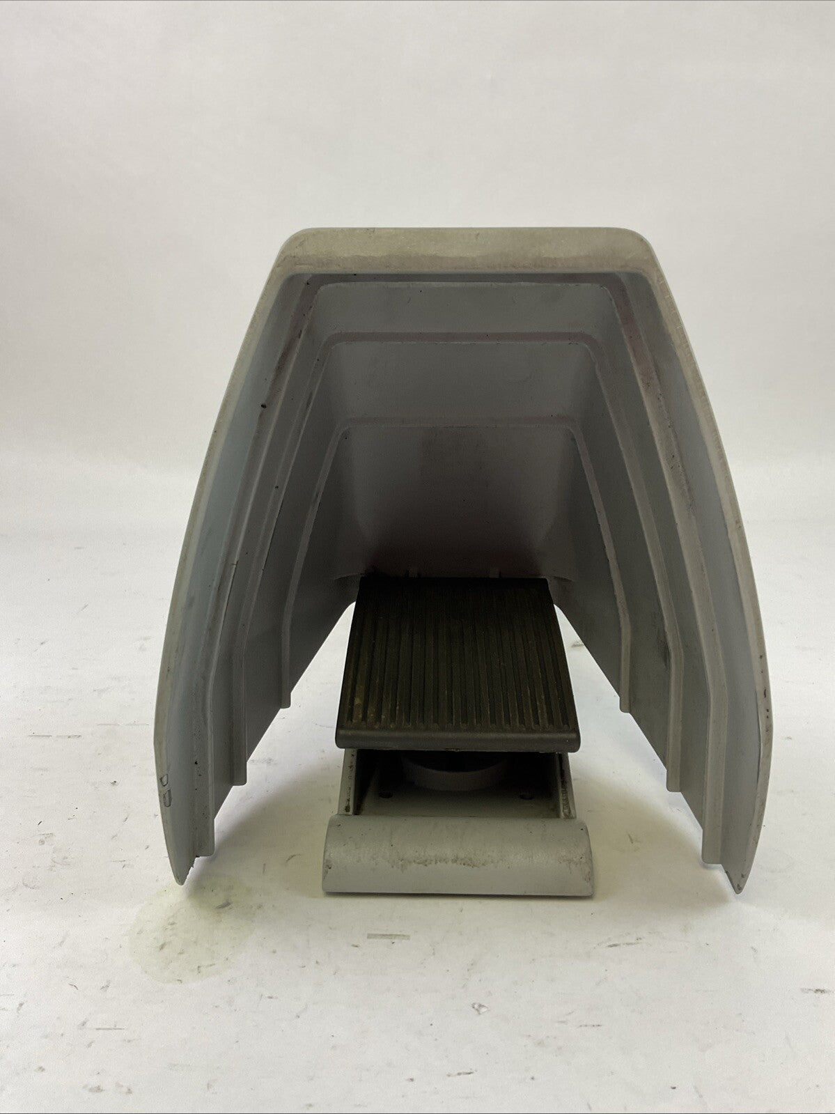 SCHMERSAL TFH 232-22 FOOT PEDAL AC-15 Ui 500V Uimp 6kV 240VAC 10A TYPE 5