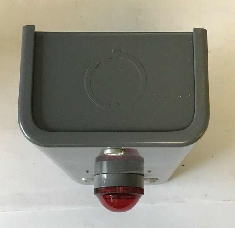 SQUARE D 9001 PA-18 CONTROL STATION RED PILOT 110V 60CY.