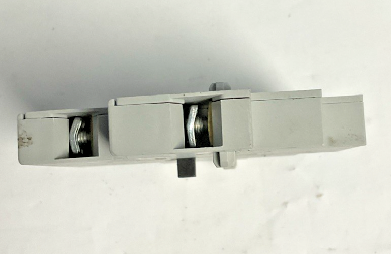 ALLEN BRADLEY 100-MC AUXILIARY CONTACT SER.B 600VAC 10A***LOTOF4***