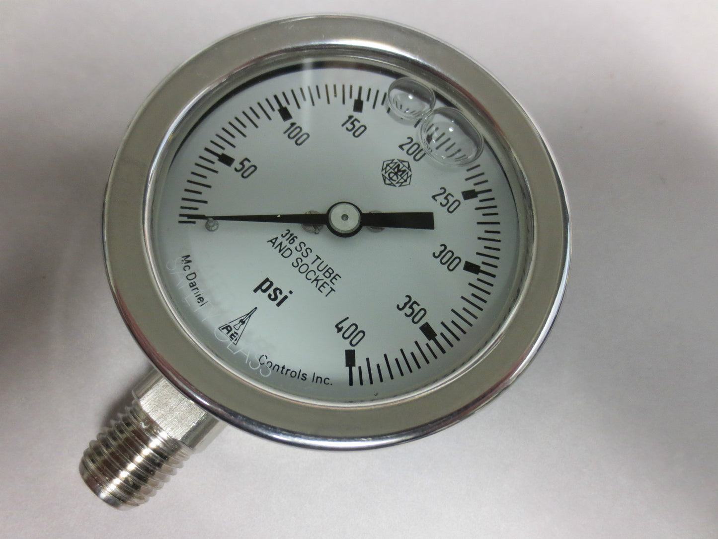 McDANIEL CODE KH 0-400 psi GAUGE 2-1/2" 1/4" NPT - LIQUID-FILLED - 316SS