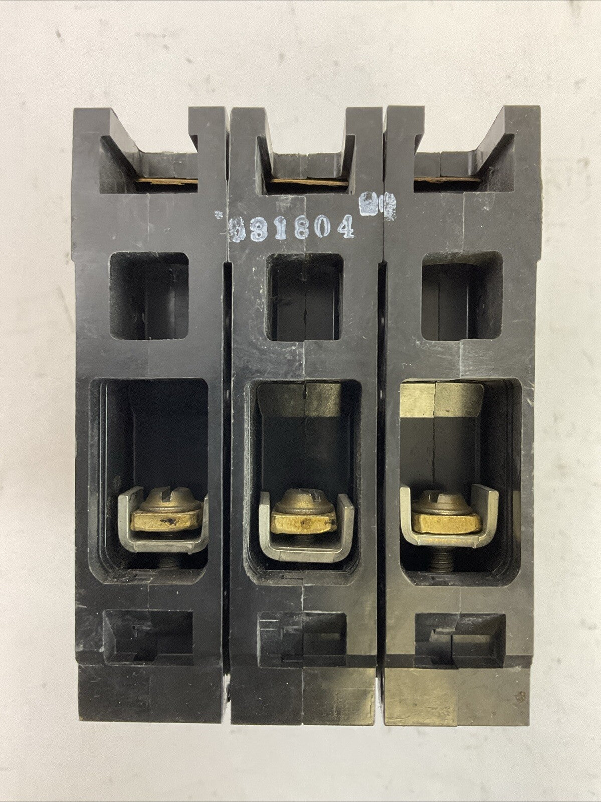 SIEMENS ED43B015 SENTRON SERIES CIRCUIT BREAKER TYPE ED4 15AMP 480VAC 3POLE