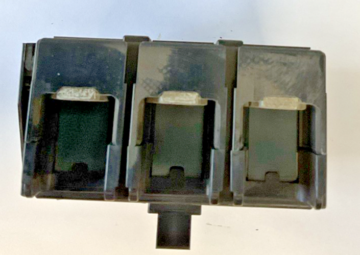 FUJI ELECTRIC EG203B 200A CIRCUIT BREAKER 200V 30KA
