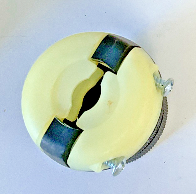 HUBBELL HBL2313 CONNECTOR BODY 20A 125V 2POLE 3WIRE ***LOTOF2***