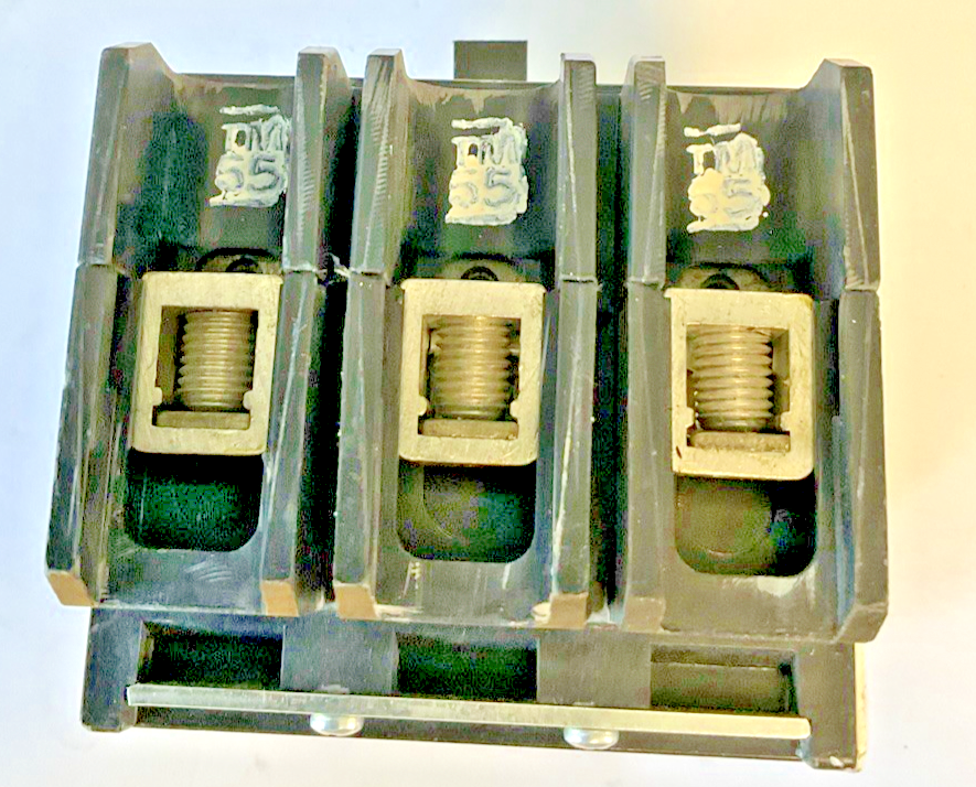 EATON GHB3060 CIRCUIT BREAKER 3POLE 60A 50/60HZ 240VAC