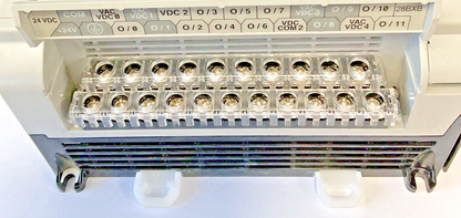 ALLEN BRADLEY 1764-28BXB BASE AND CONTROLLER  SER.B REV.A 24VDC MICROLOGIX 1500