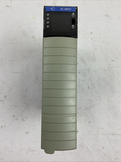 ALLEN BRADLEY 1756-IB32 SER B FW 3.5 CONTROLLOGIX 32 I SINKING POINT MODULE