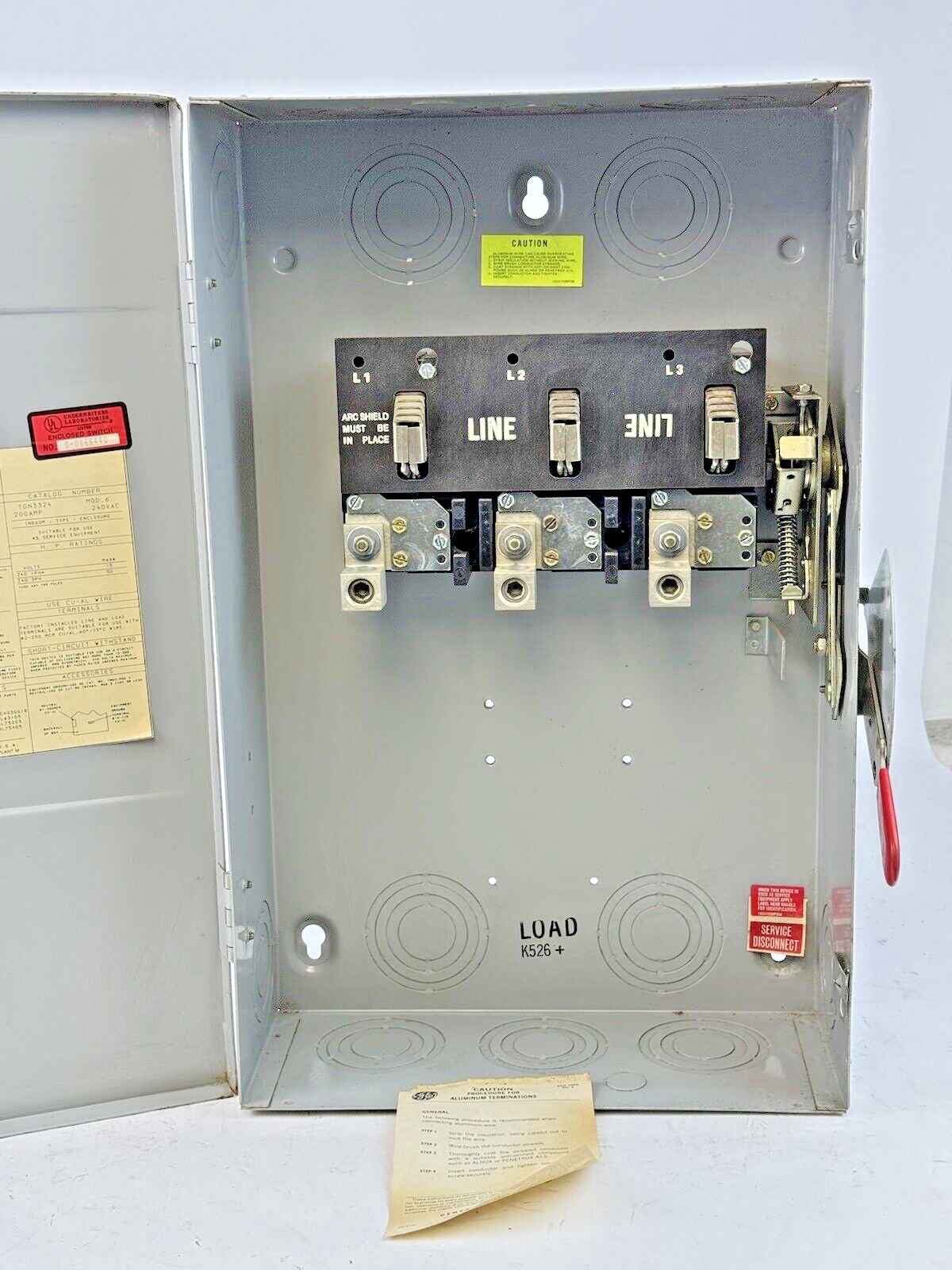 GE - TGN3324 MODEL 6 - SAFETY SWITCH NON-FUSIBLE - 200A/ 240VAC/ 3 POLE/ TYPE 1