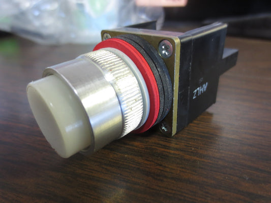 ALLEN-BRADLEY 800MR-Q24W ROUND PILOT LIGHT, 24V, WHITE CAP, NEW SURPLUS - Ser. D