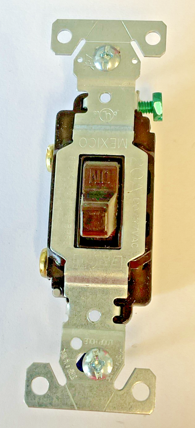 EATON CS120B TOGGLE SWTICH 20A 120/277VAC ****LOTOF8****