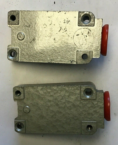 R.B. DENISON C4B BASE FOR LOXSWITCH LIMIT SWITCH***LOTOF2***