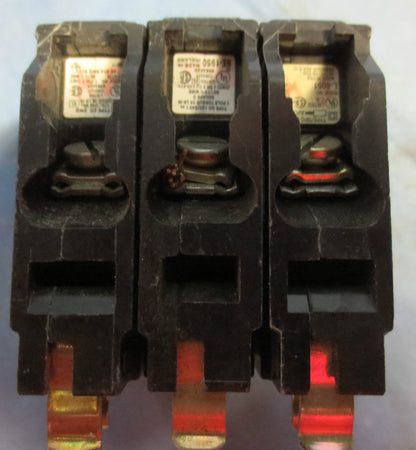 SQUARE D QO120 CIRCUIT BREAKER 20A / 10kV / 120/240V / 1-POLE -***LOTOF4***