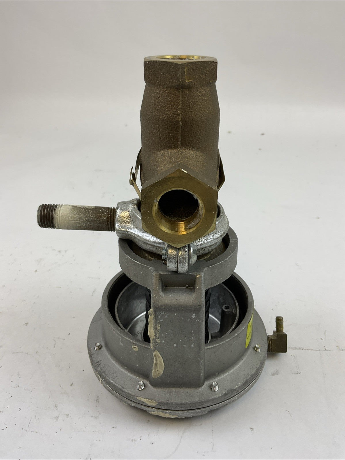 JOHNSON CONTROLS V-6139-2 AIR SWITCHING VALVE 1/2" MIXING VALVE