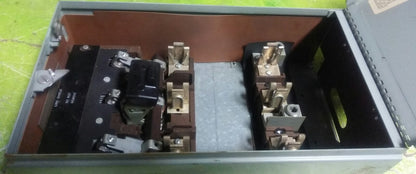 General Electric GE DD2S4324 - 200 AMP, 240 VAC 3-Pole FUSIBLE PANELBOARD SWITCH