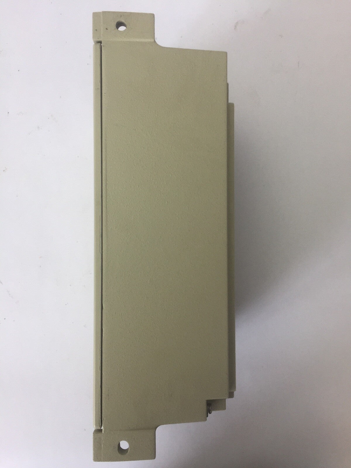AEG MODICON PC-M984-230 PROGRAMMABLE CONTROLLER 115/220V 50/60HZ 1.5A