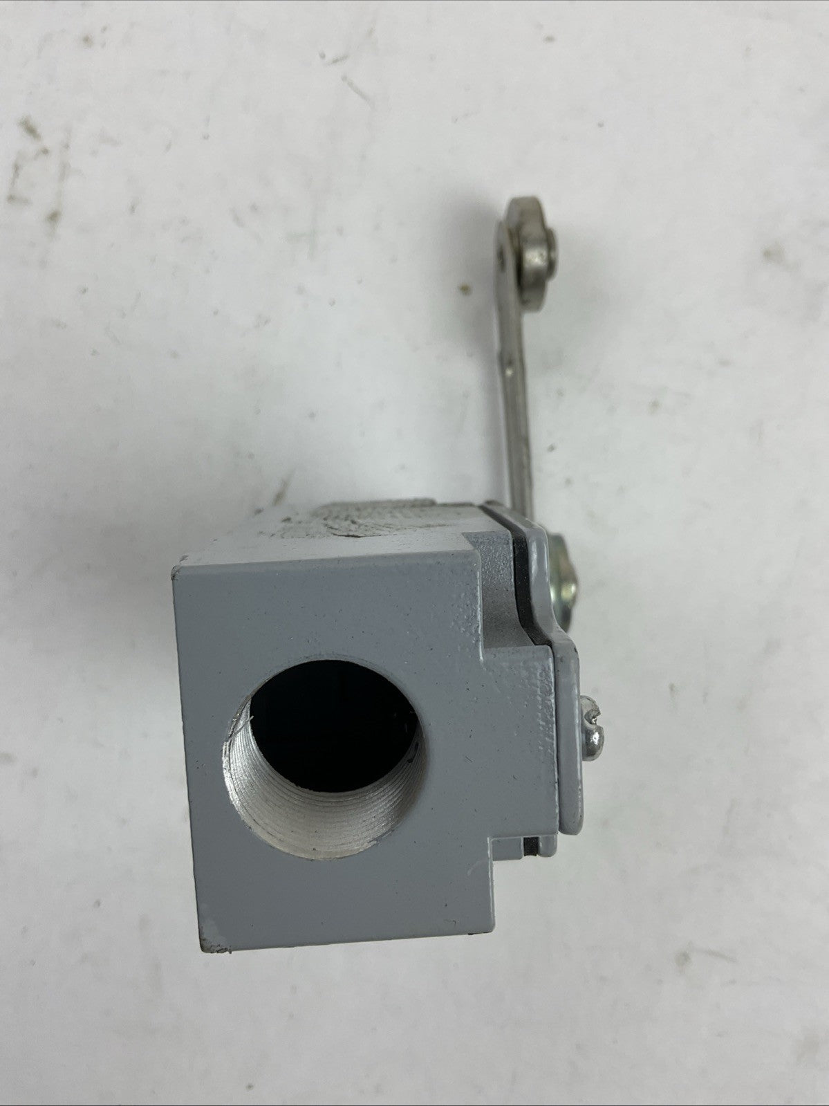AUTOMATION DIRECT ABM1E52Z11 AC15 400V 1.8A DC13 24V 2.8A LIMIT SWITCH