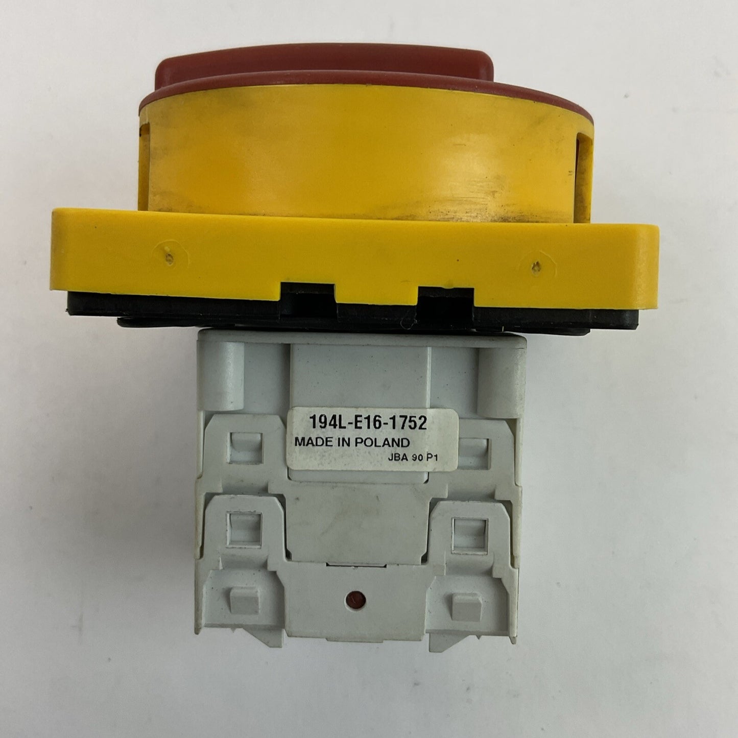 ALLEN BRADLEY 194L-E16-1752 LOAD SWITCH WITH HANDLE 600VAC 16A 3PH 7.5HP