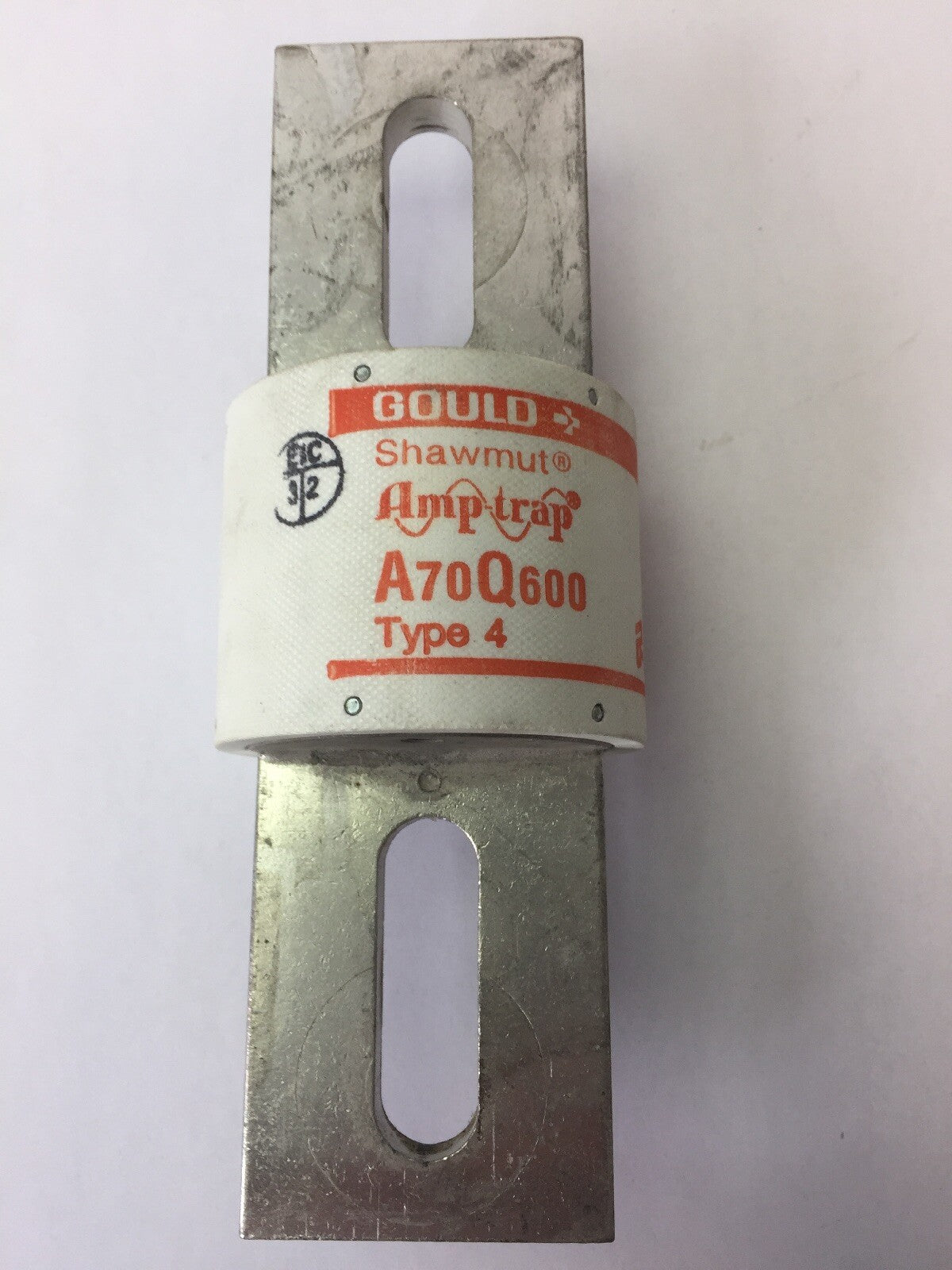 GOULD SHAWMUT AMPTRAP A70Q600 FUSE 600 AMP 700VAC TYPE 4 FORM 101