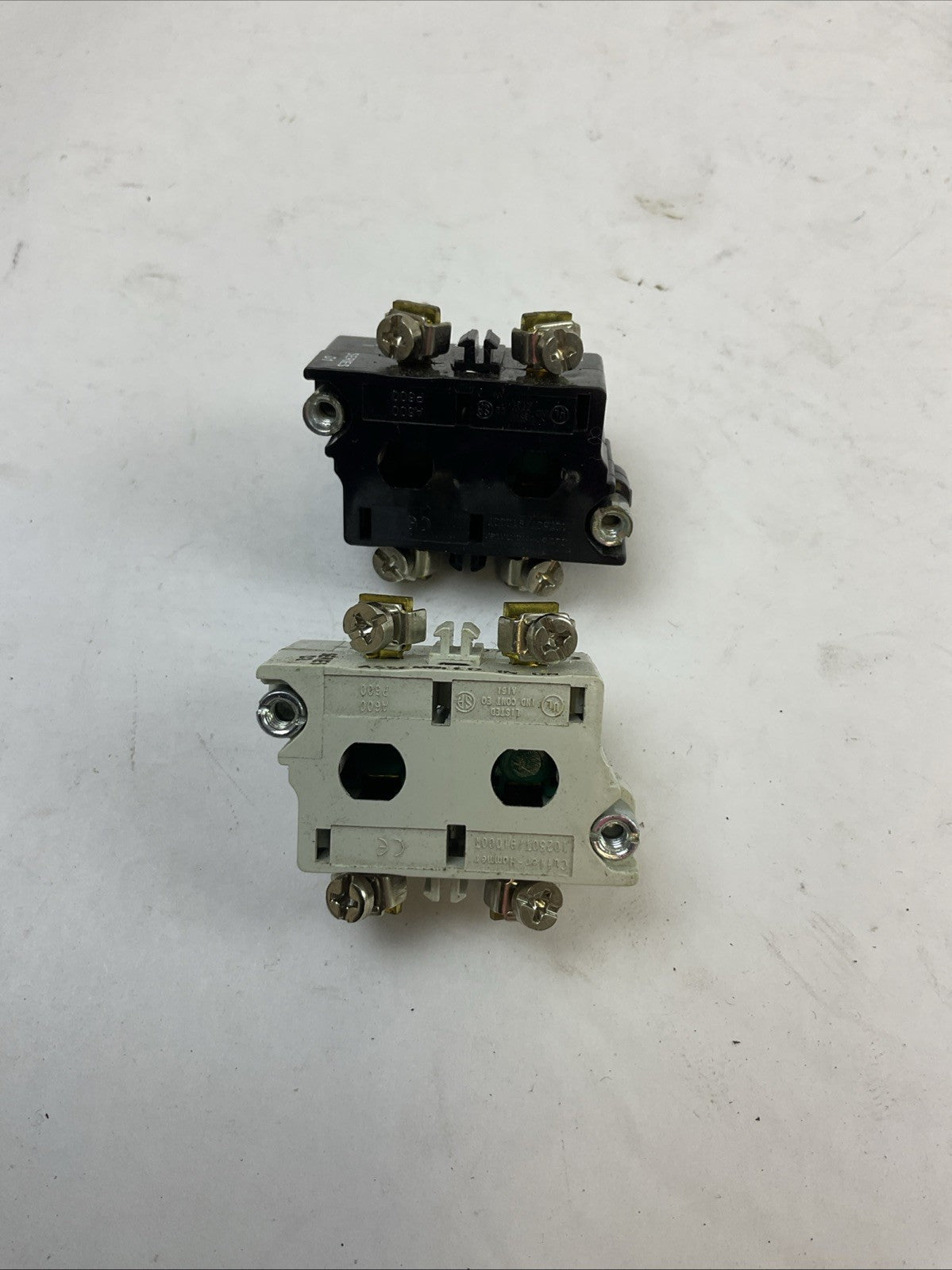 CUTLER HAMMER 10250T2 CONTACT BLOCK (LOT OF 2)
