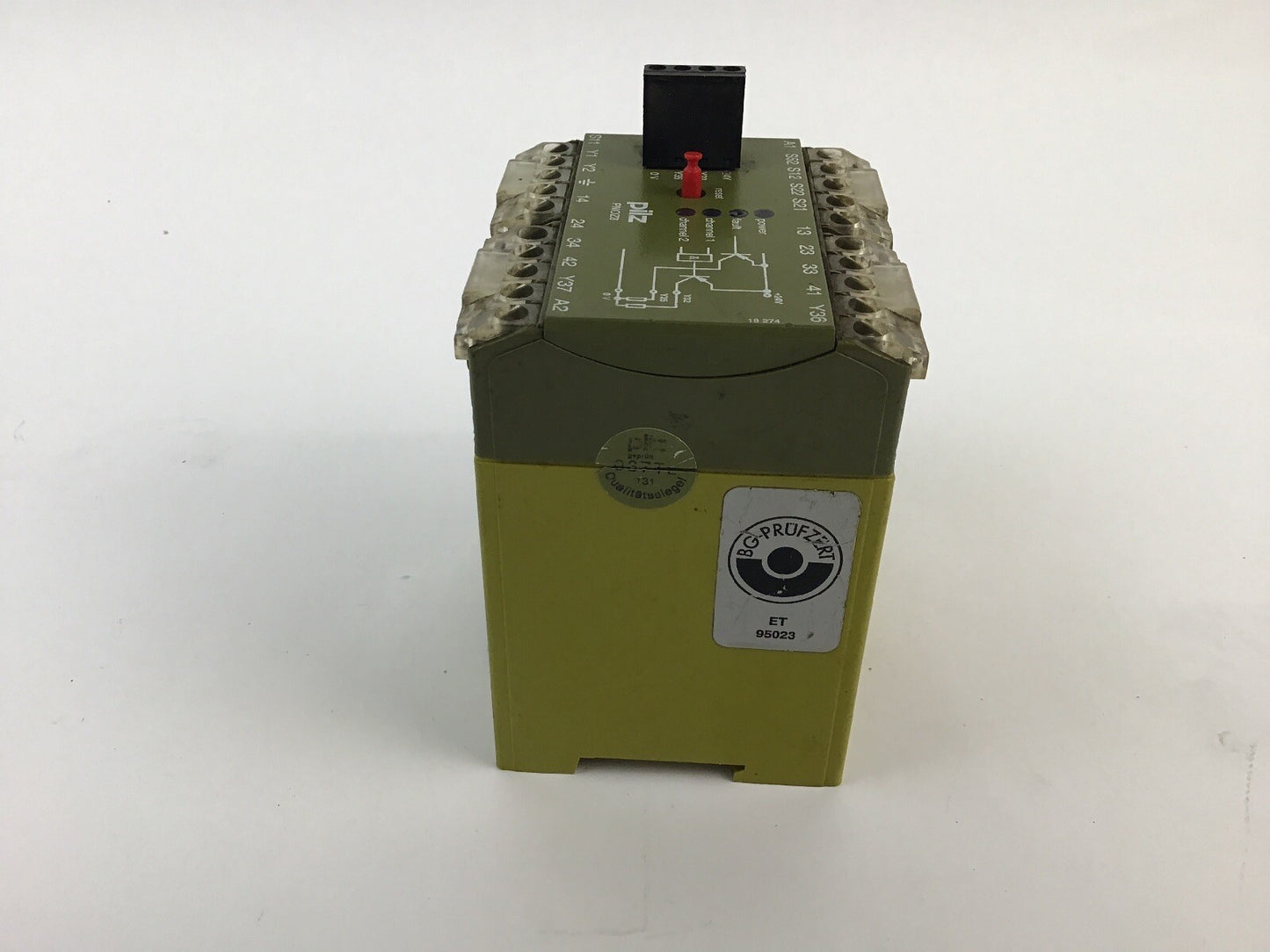 PILZ PNOZ8 SAFETY RELAY 120VAC 6VA 50-60Hz