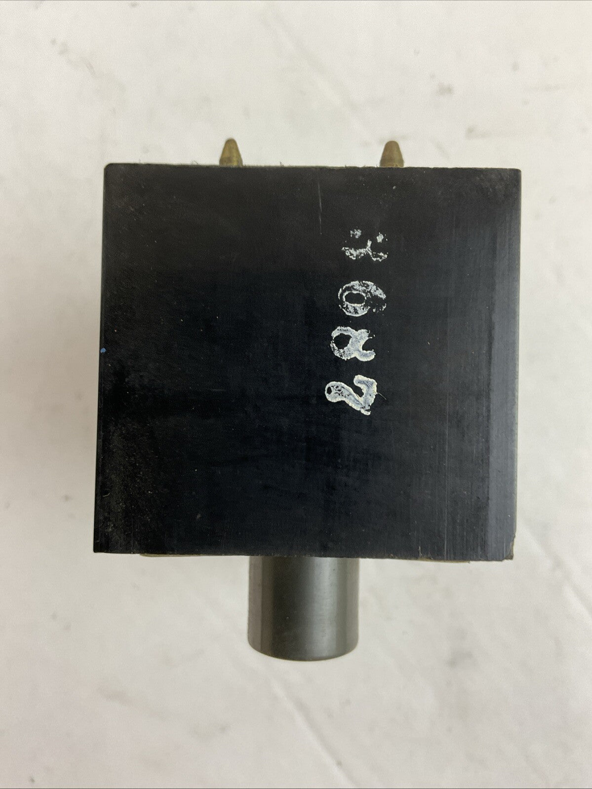 HUBBELL 28316-000 PBP PUSHBUTTON INSERT MULTI-SPEED / PLUG-IN 480VAC 1.5A 250VDC