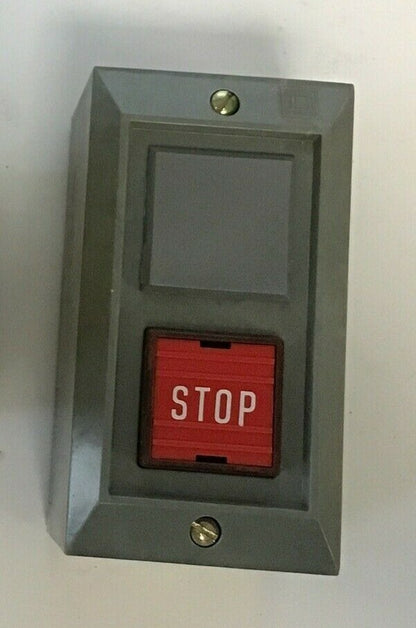 SQUARE D BG-102 PUSH BUTTON STATION SER. 6000VAC "STOP"