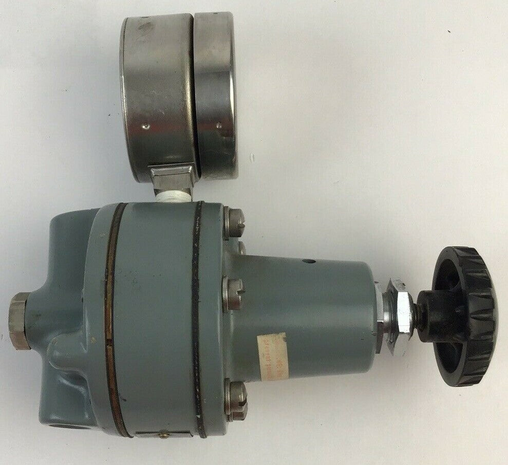 NULLMATIC PRESSURE REGULATOR 40-30 14870-5S9HD W/ GAUGE 316SS