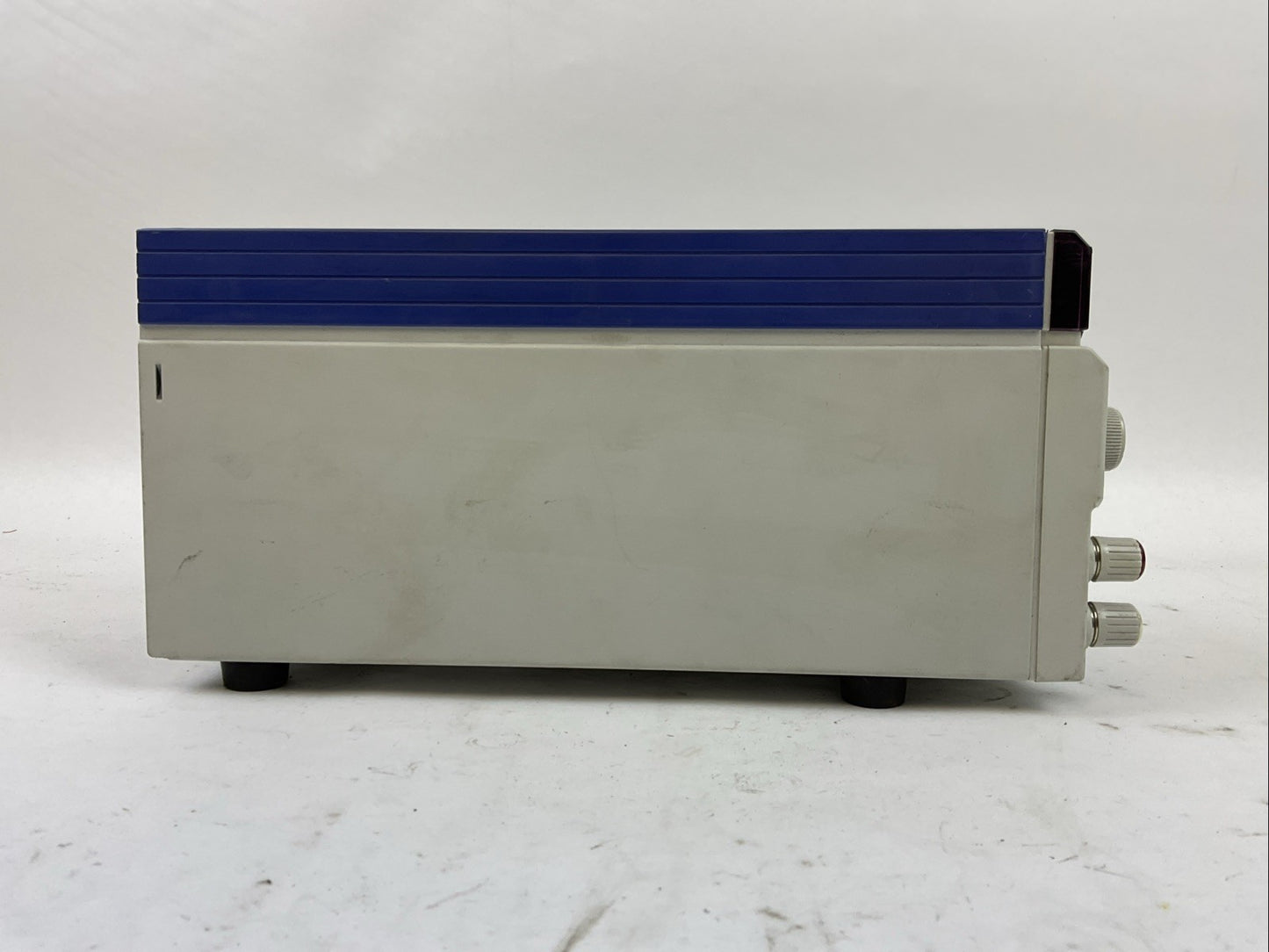 KIKUSUI PMC18-2A INPUT 100VAC OUTPUT 18VDC 2A POWER SUPPLY