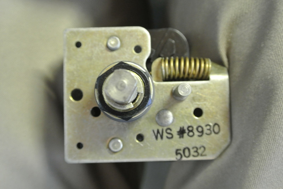 ALLEN-BRADLEY 887275 ROTARY PILOT SWITCH - SPECIAL - BULLETIN 806 - NEW SURPLUS