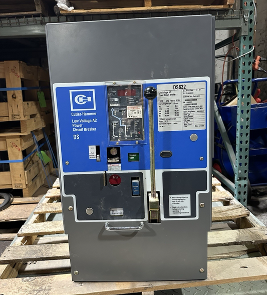 CUTLER HAMMER DS632 CIRCUIT BREAKER 3200 AMP 635V W/DIGITRIP RMS 810 S86LSIG (D)