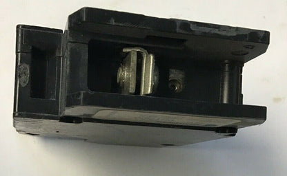 CUTLER HAMMER CH1020 CRICUIT BREAKER 20A 1POLE 277VAC/125VDC BOLT-ON***LOTOF3***