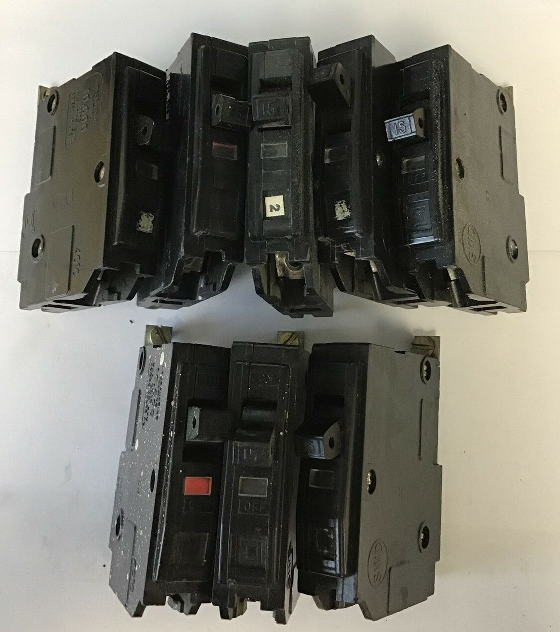 SQUARE D QOB115 CIRCUIT BREAKER 120/240VAC 1POLE 15A ***LOTOF8***