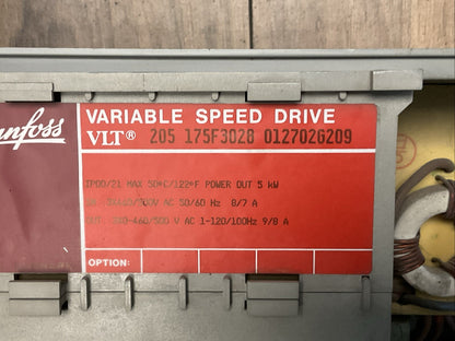 DANFOSS VLT 205 175F3028 012702G209 VARIABLE SPEED DRIVE OUT 3X0-460/500VAC 9/8A