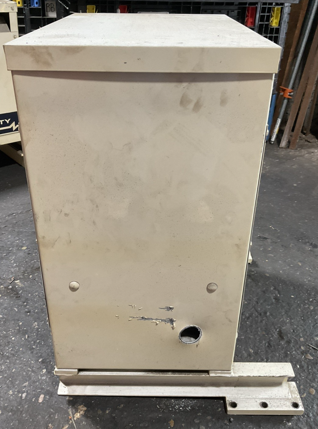EGS HEVI-DUTY ET2H30S 30KVA 3PH 60HZ HV 480D LV208Y/120 LV AMPS 84 TRANSFORMER