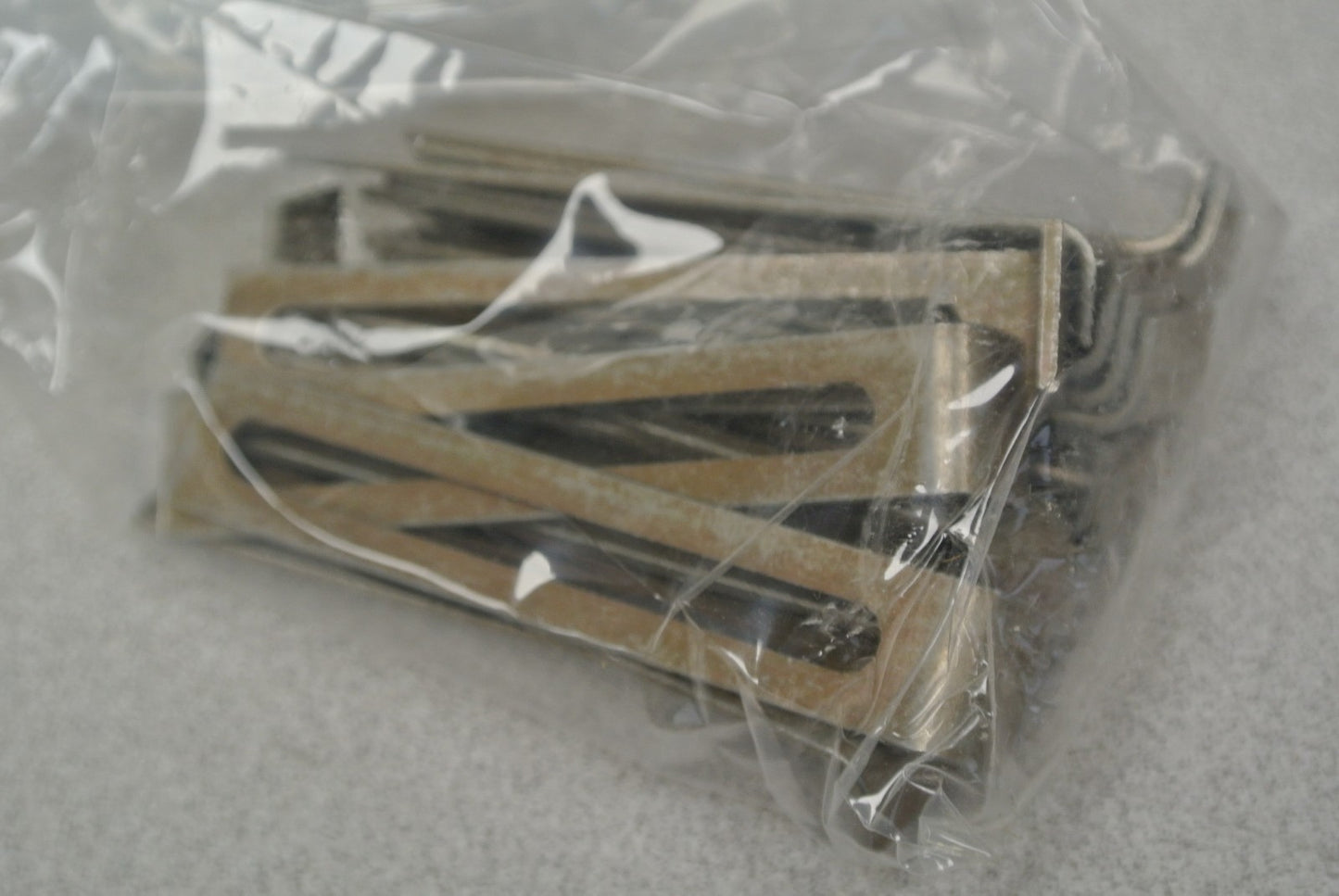 ALLEN-BRADLEY 1699-N39 MOUNTING TRACK / END BRACKETS / BOX of 20 / NEW SURPLUS
