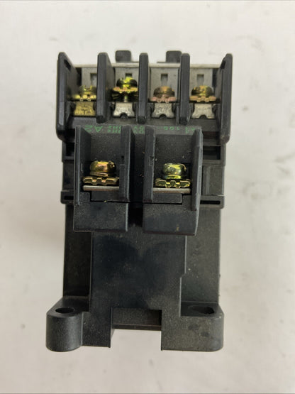 FUJI STARTER (SC-03 CONTACTOR 600VAC 20A 5HP COIL 100-110V TR-0N RELAY .24-.36A)