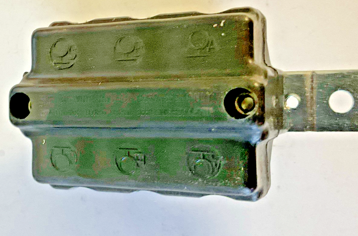 EATON AH7810UD MANUAL CONTACTOR AND DISCONNECT SWITCH 30A 600VAC