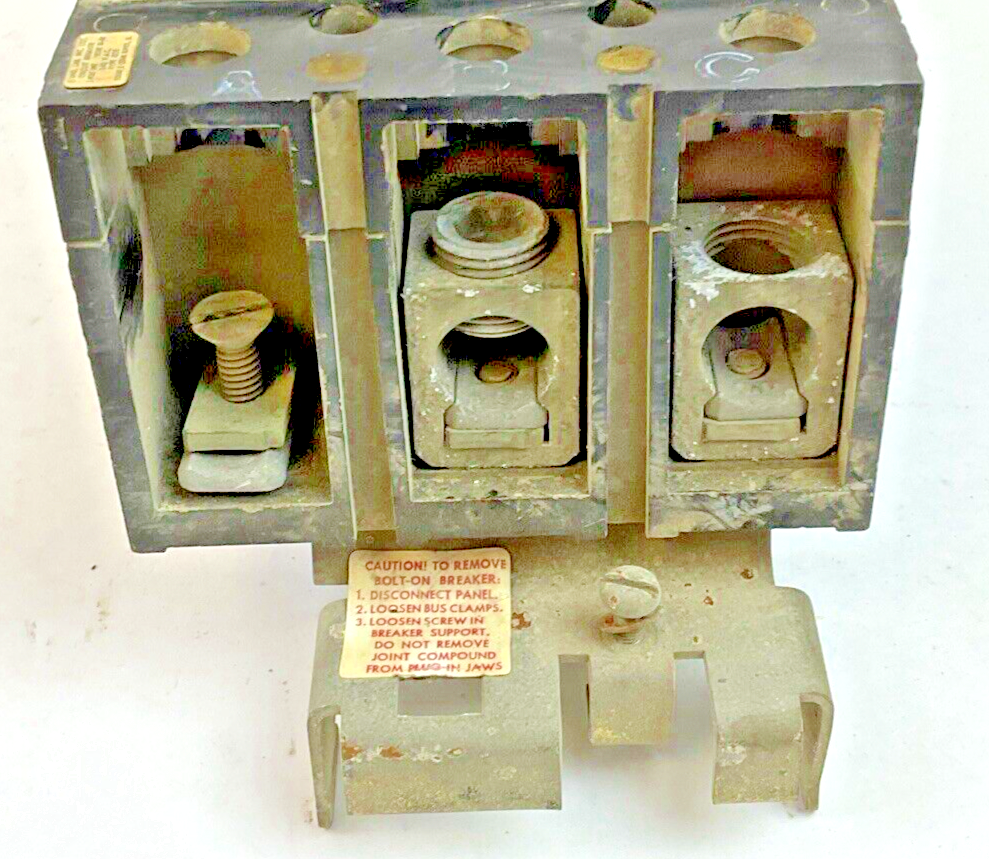 SQUARE D Q2B-32200 CIRCUIT BREAKER 200A 240VAC ***MISSING LUGS***