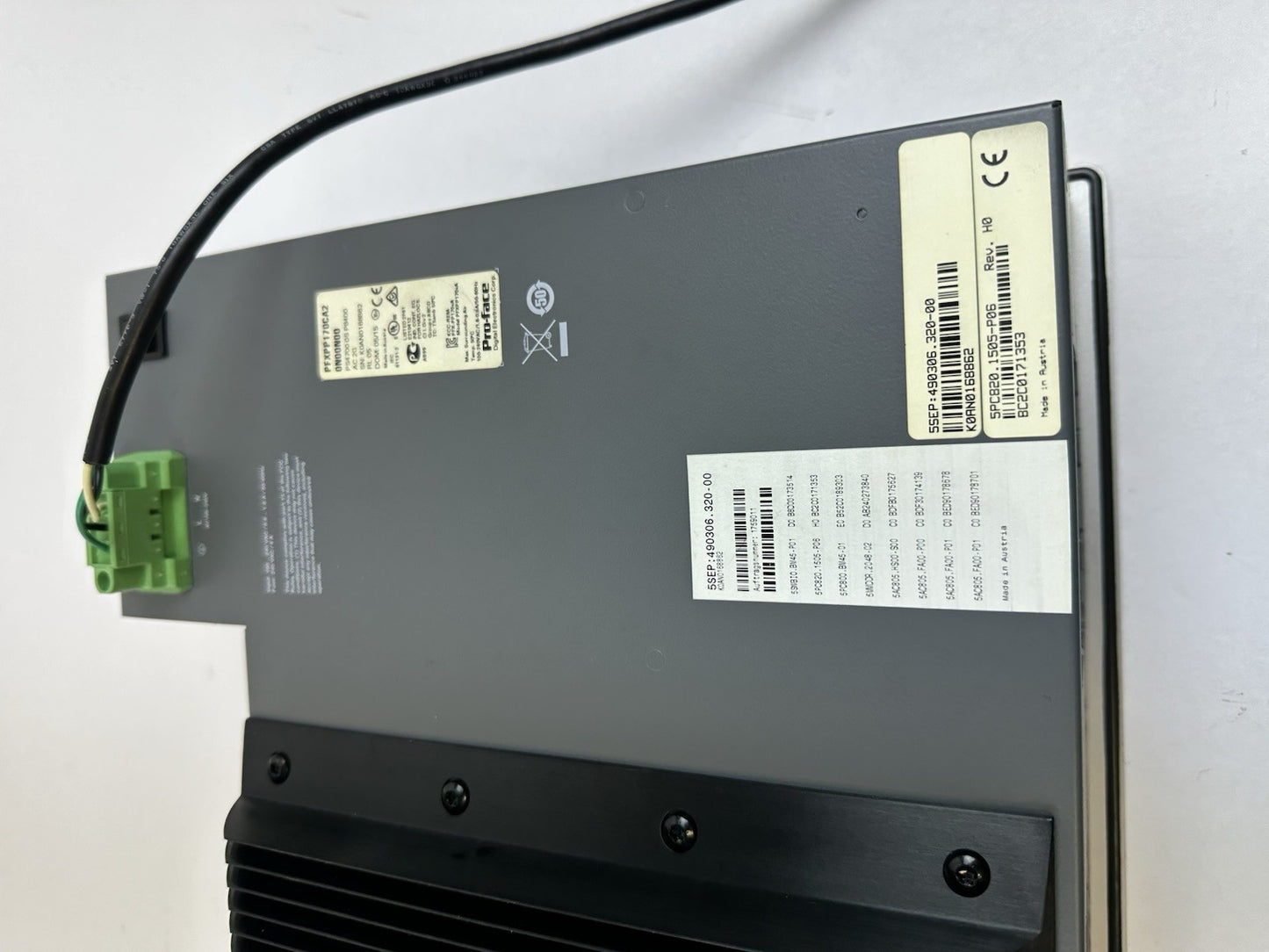 PROFACE PFXPP170CA26K00N00 OPERATOR TOUCH PANEL PS4700-V1-CD-A-2G-W764-SHD
